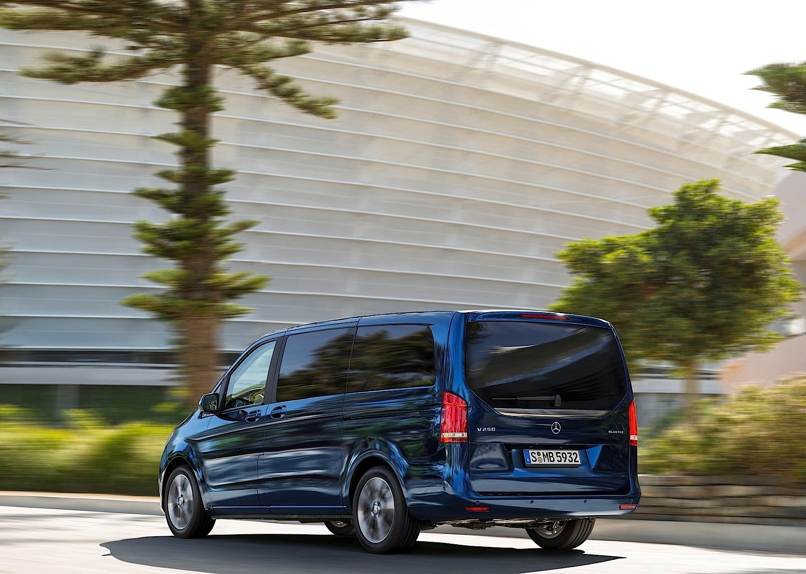 Mercedes Benz V-Class And Predecessors photo 24