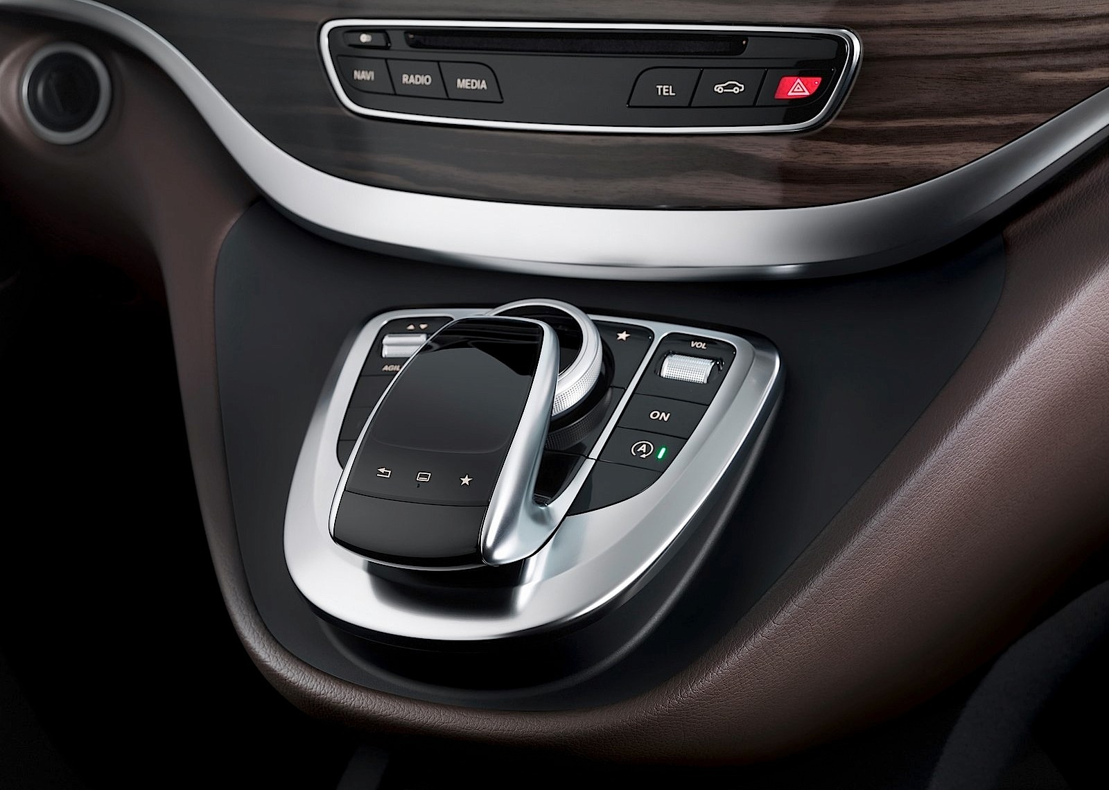 Mercedes Benz V-Class And Predecessors photo 37