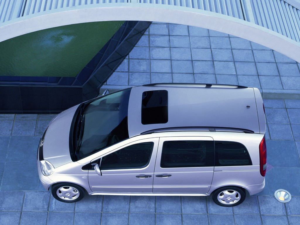 Mercedes Benz Vaneo photo 11