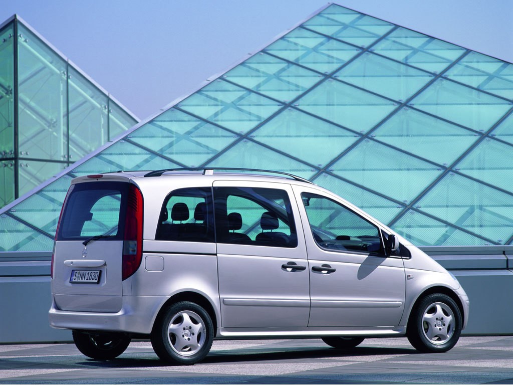 Mercedes Benz Vaneo photo 13
