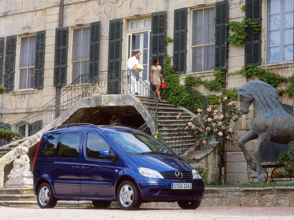 Mercedes Benz Vaneo photo 16