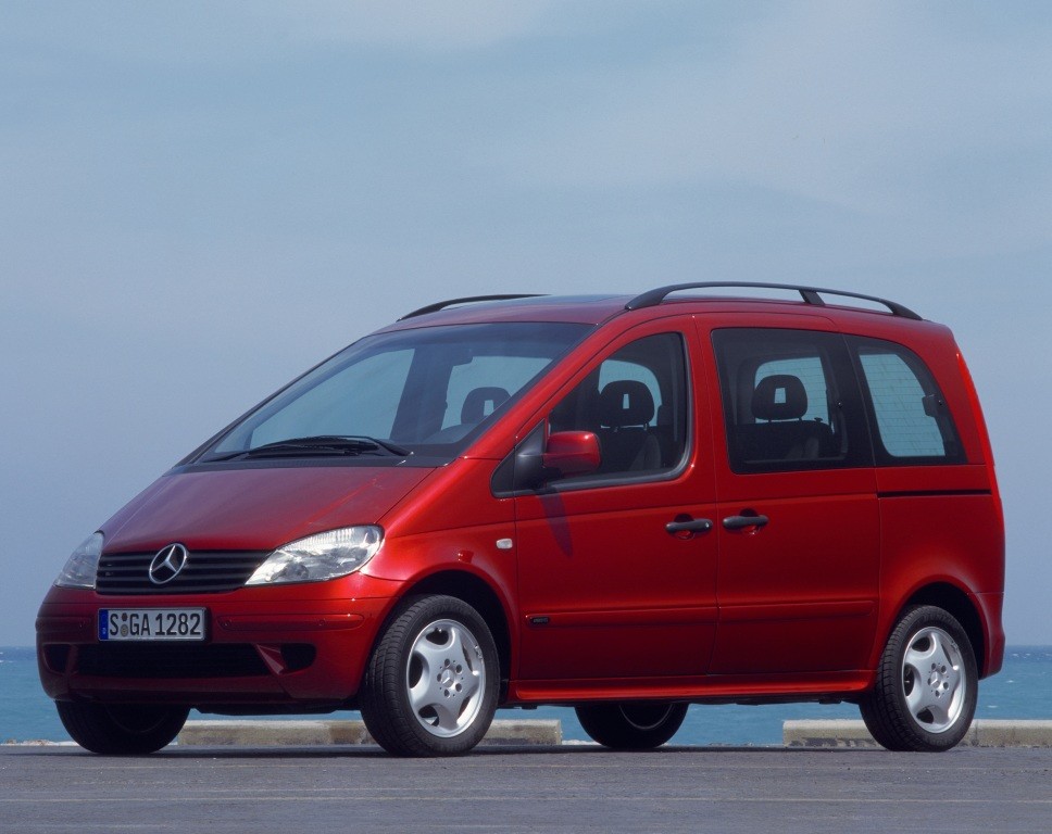 Mercedes Benz Vaneo photo 19