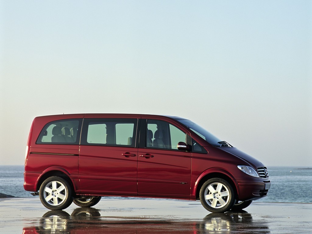 Mercedes Benz Viano photo 14
