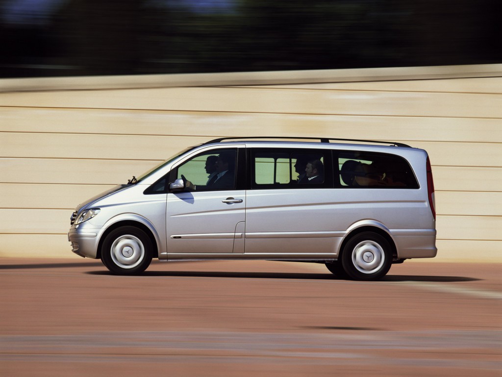 Mercedes Benz Viano photo 20