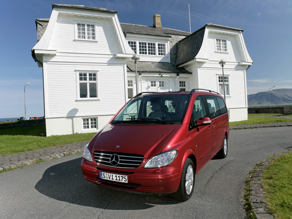 Mercedes Benz Viano photo 21