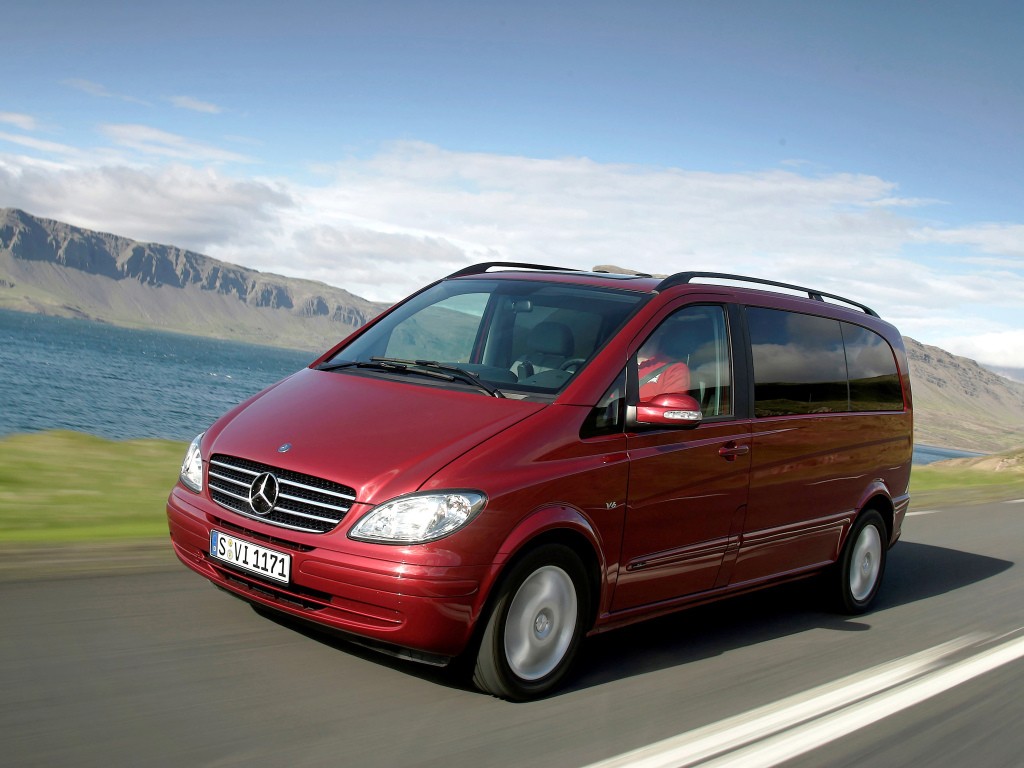 Mercedes Benz Viano photo 23