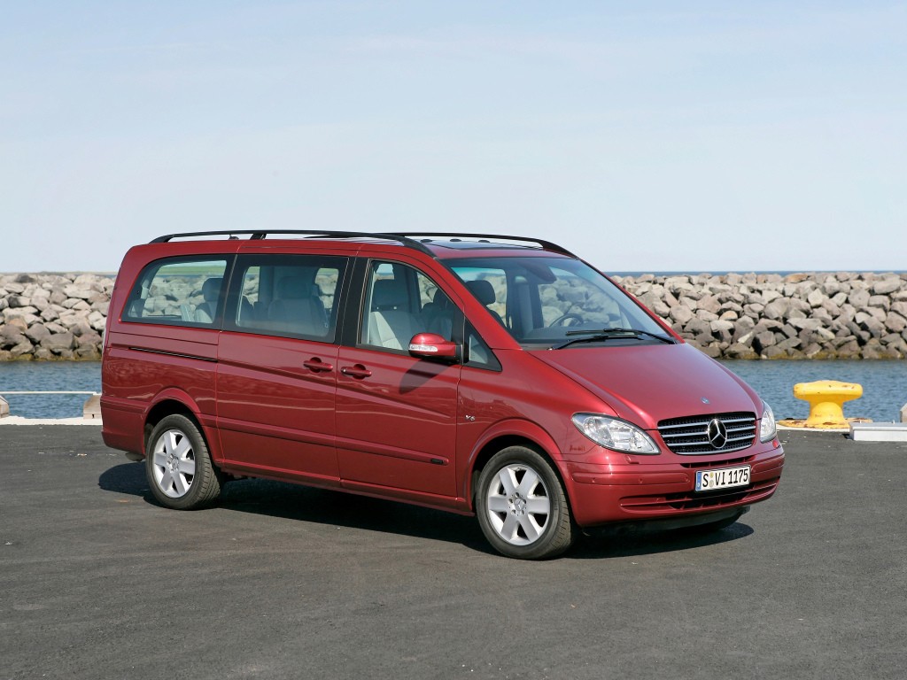 Mercedes Benz Viano photo 24