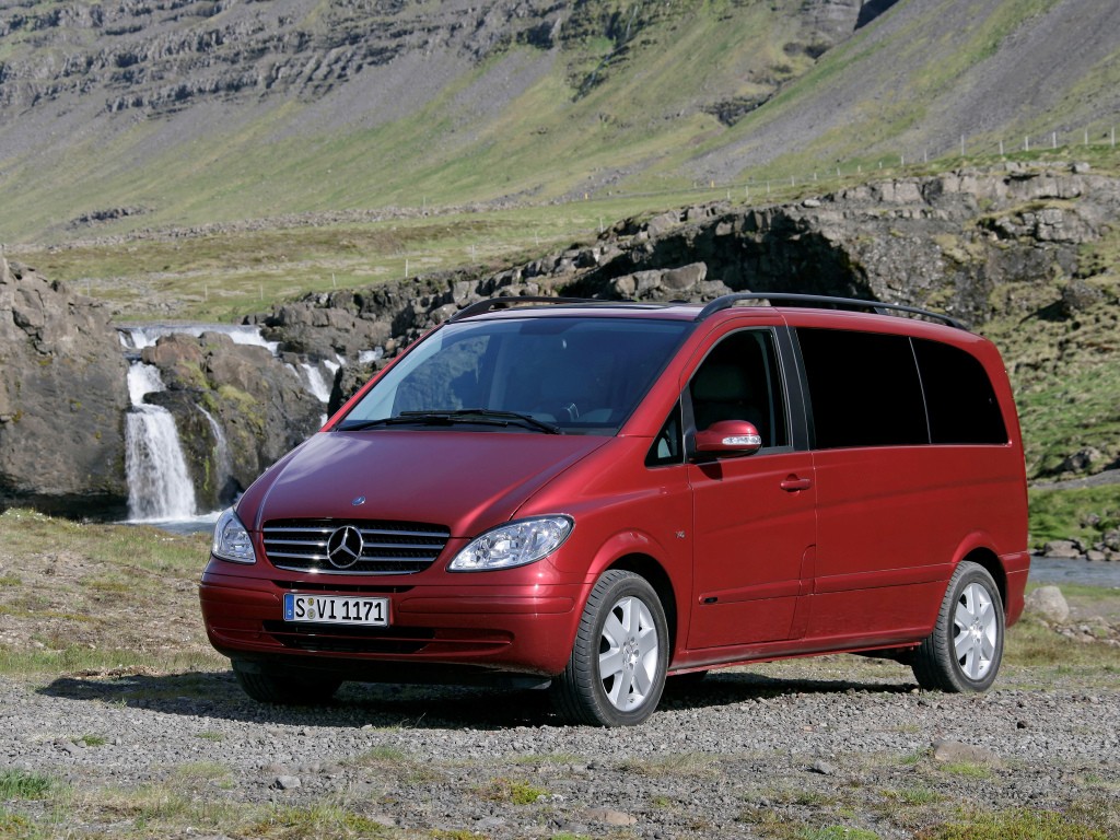Mercedes Benz Viano photo 25