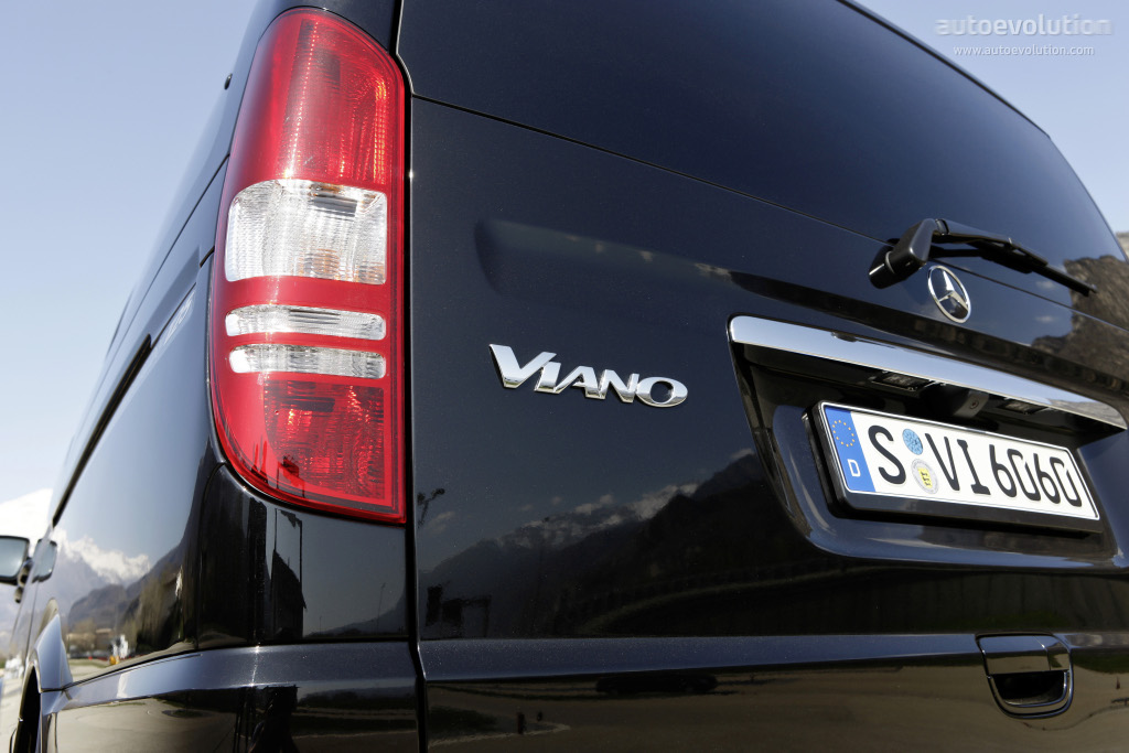 Mercedes Benz Viano photo 23