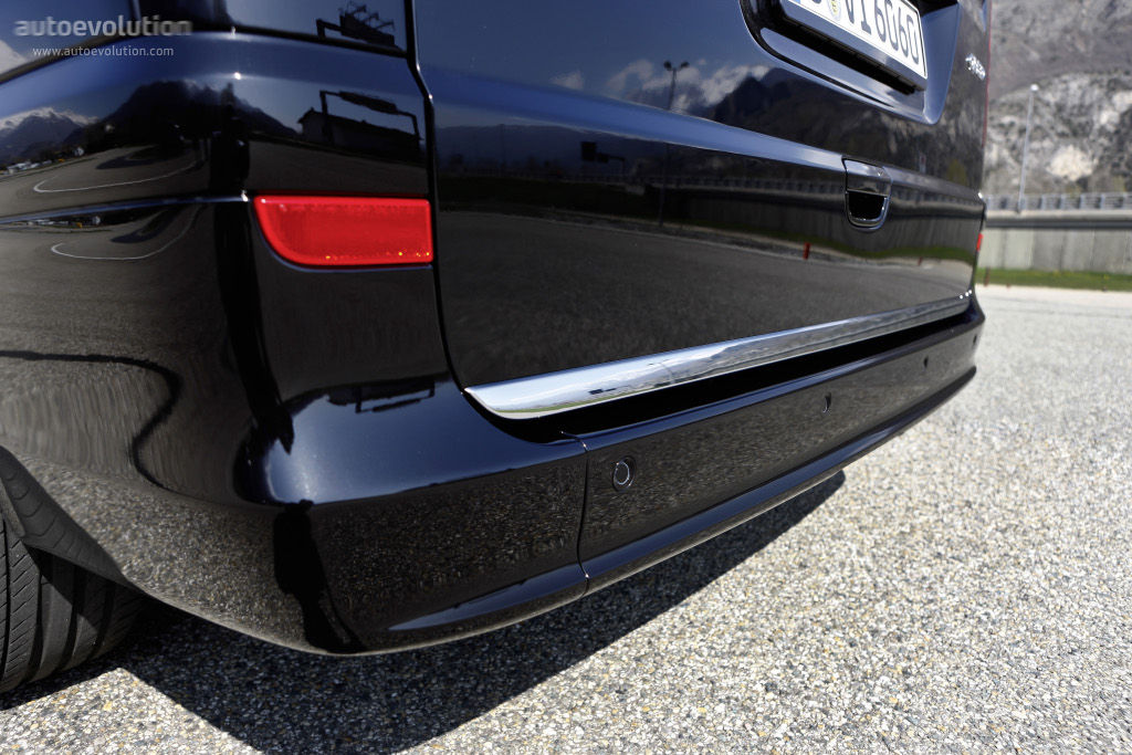 Mercedes Benz Viano photo 27