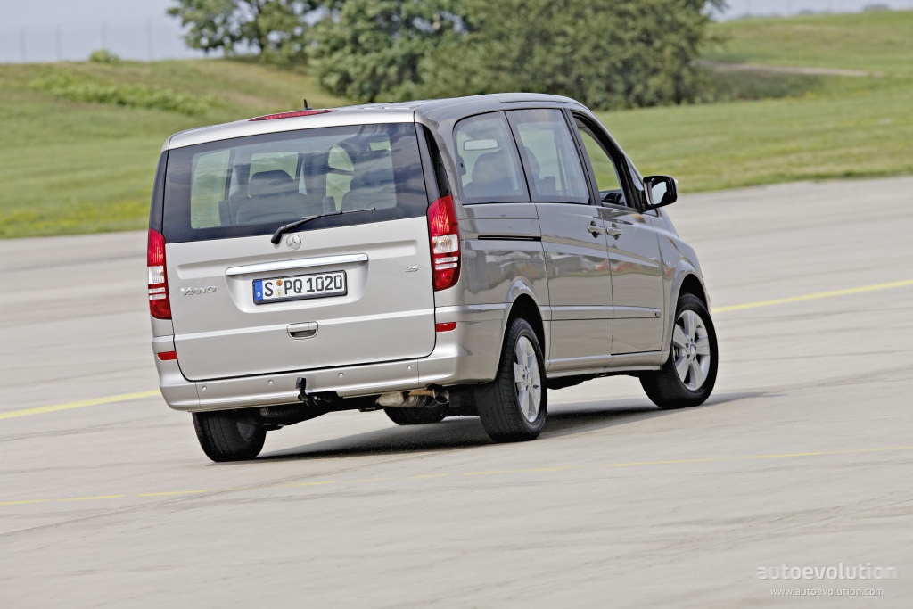 Mercedes Benz Viano photo 3