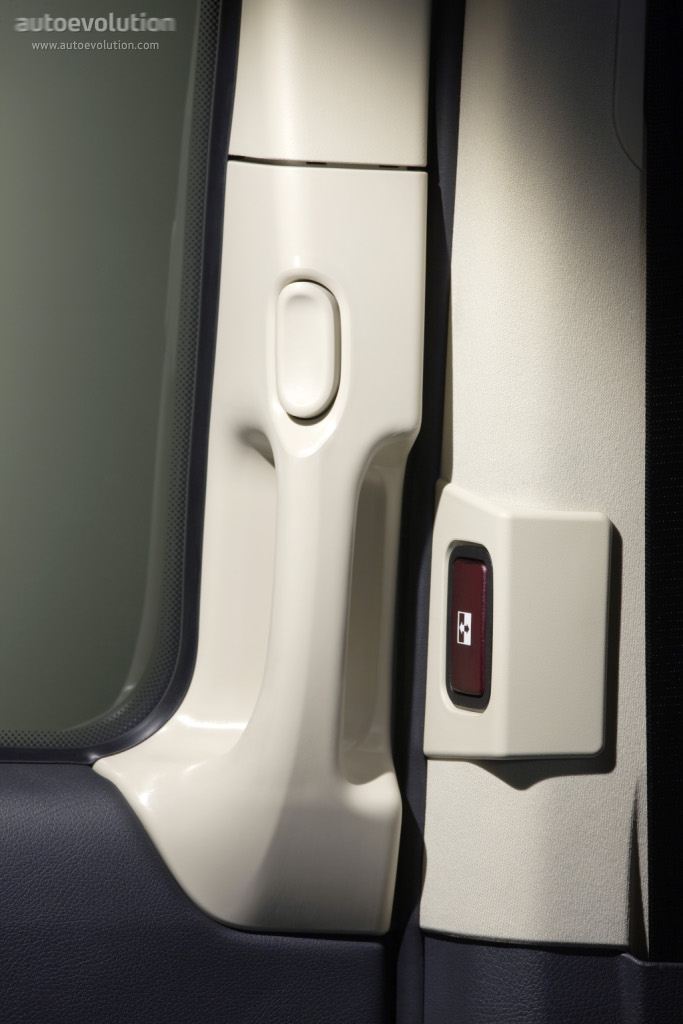 Mercedes Benz Viano photo 38