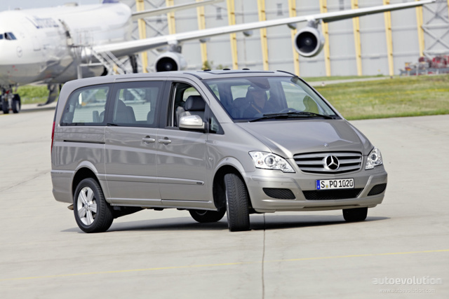 Mercedes Benz Viano photo 4