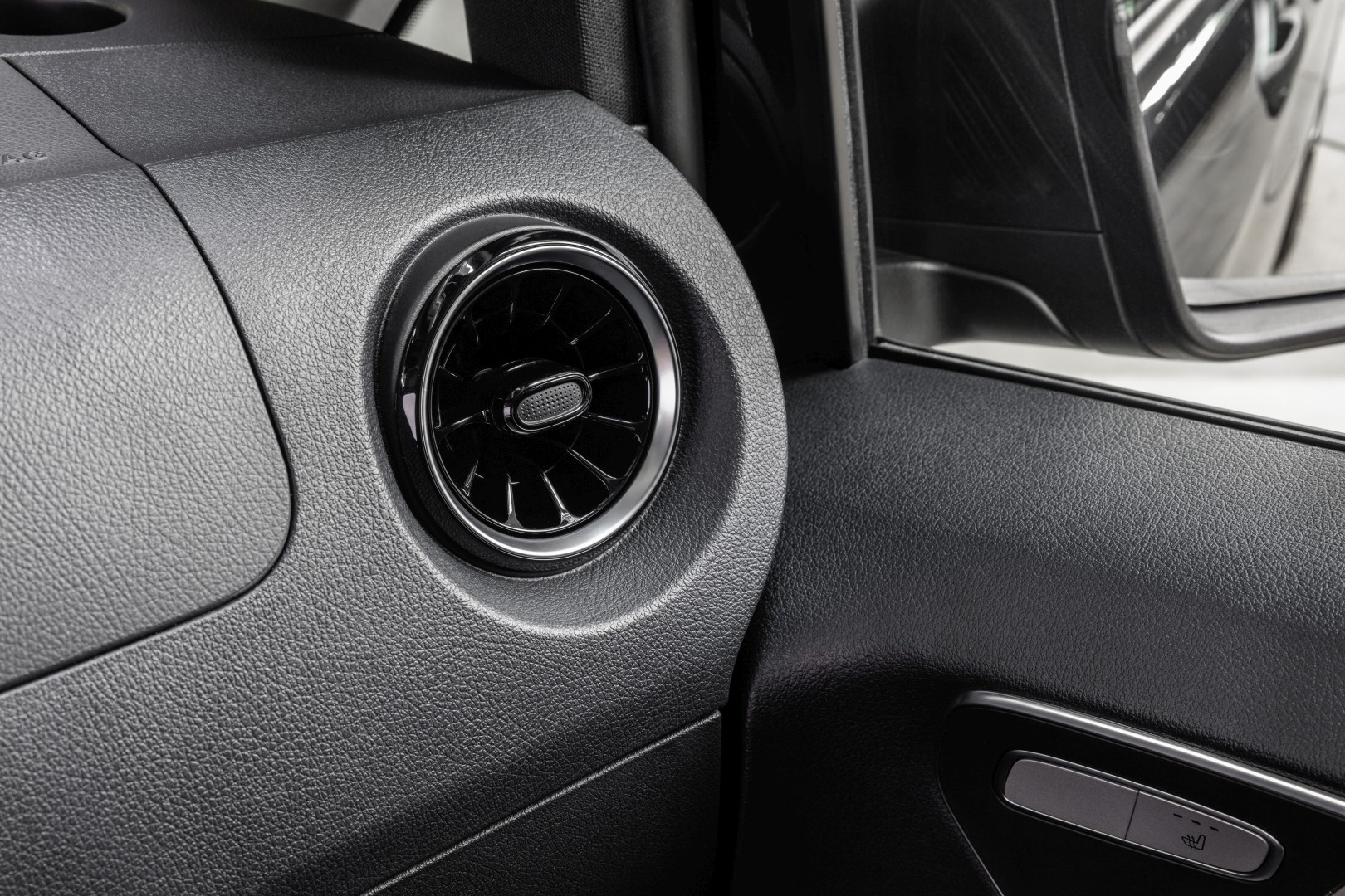 Mercedes Benz Vito photo 41