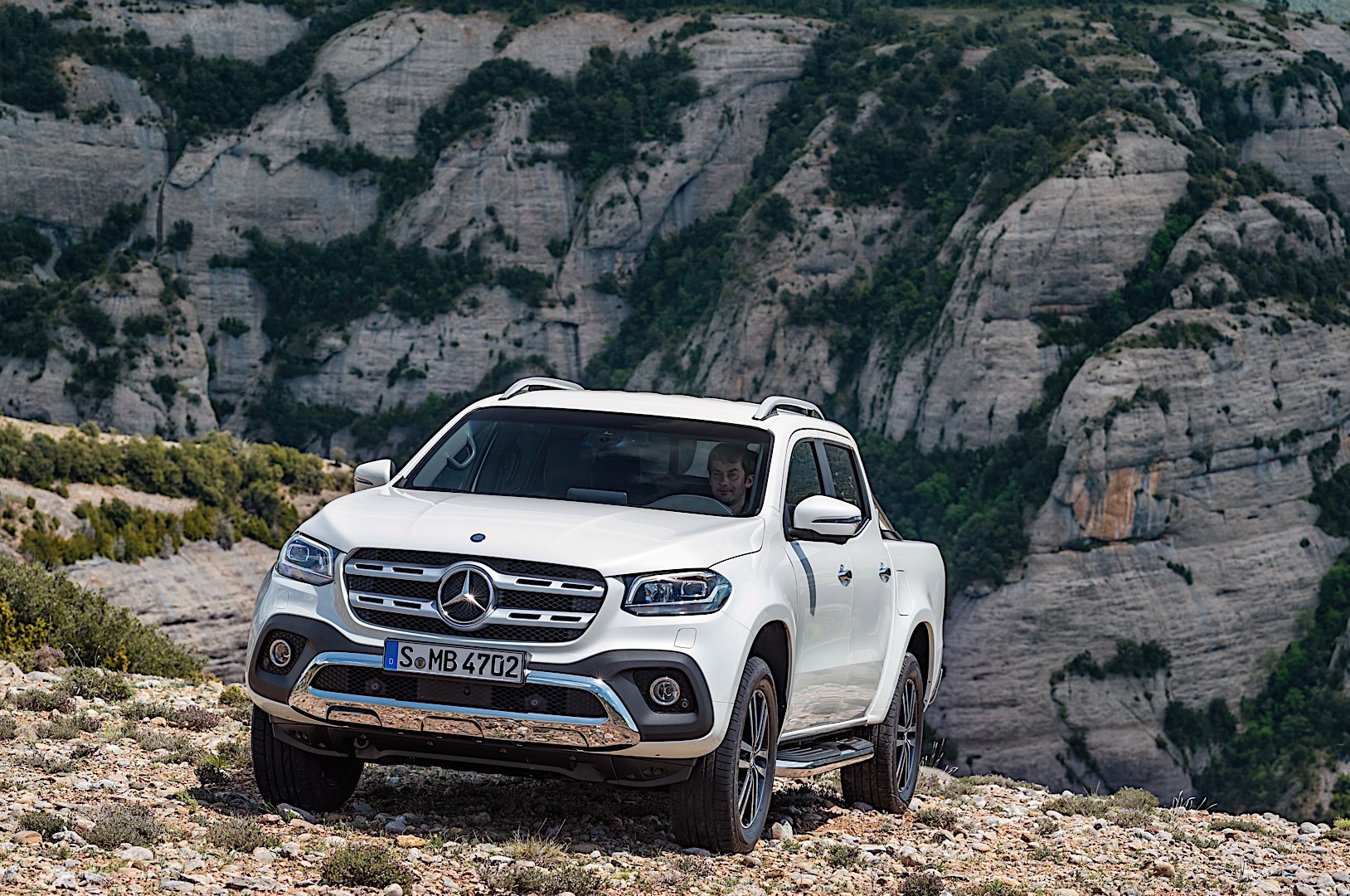 Mercedes Benz X-Class photo 16