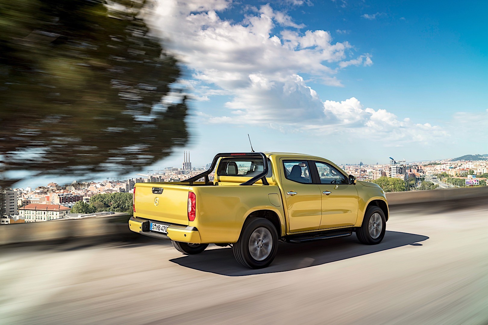 Mercedes Benz X-Class photo 22