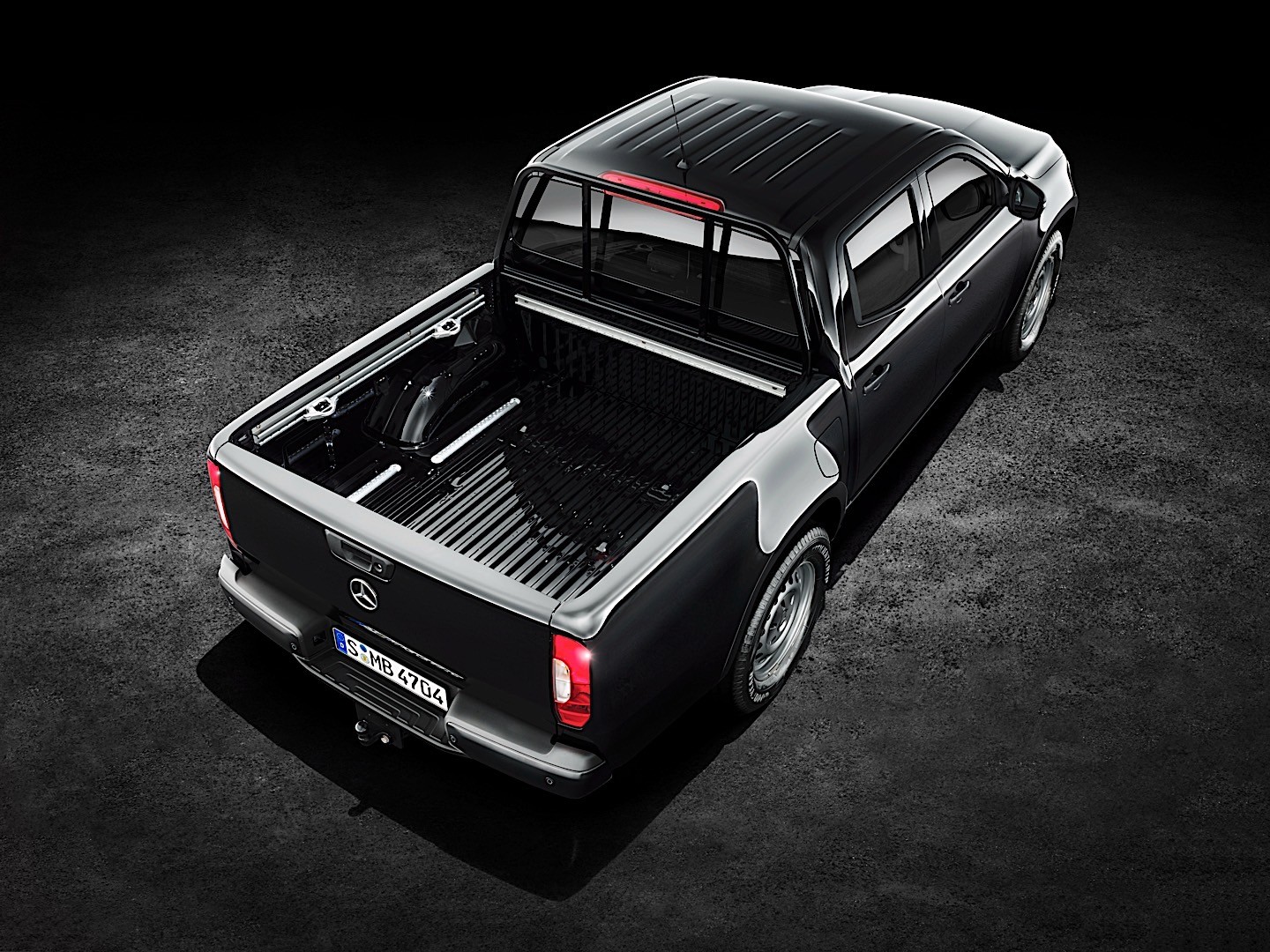 Mercedes Benz X-Class photo 27