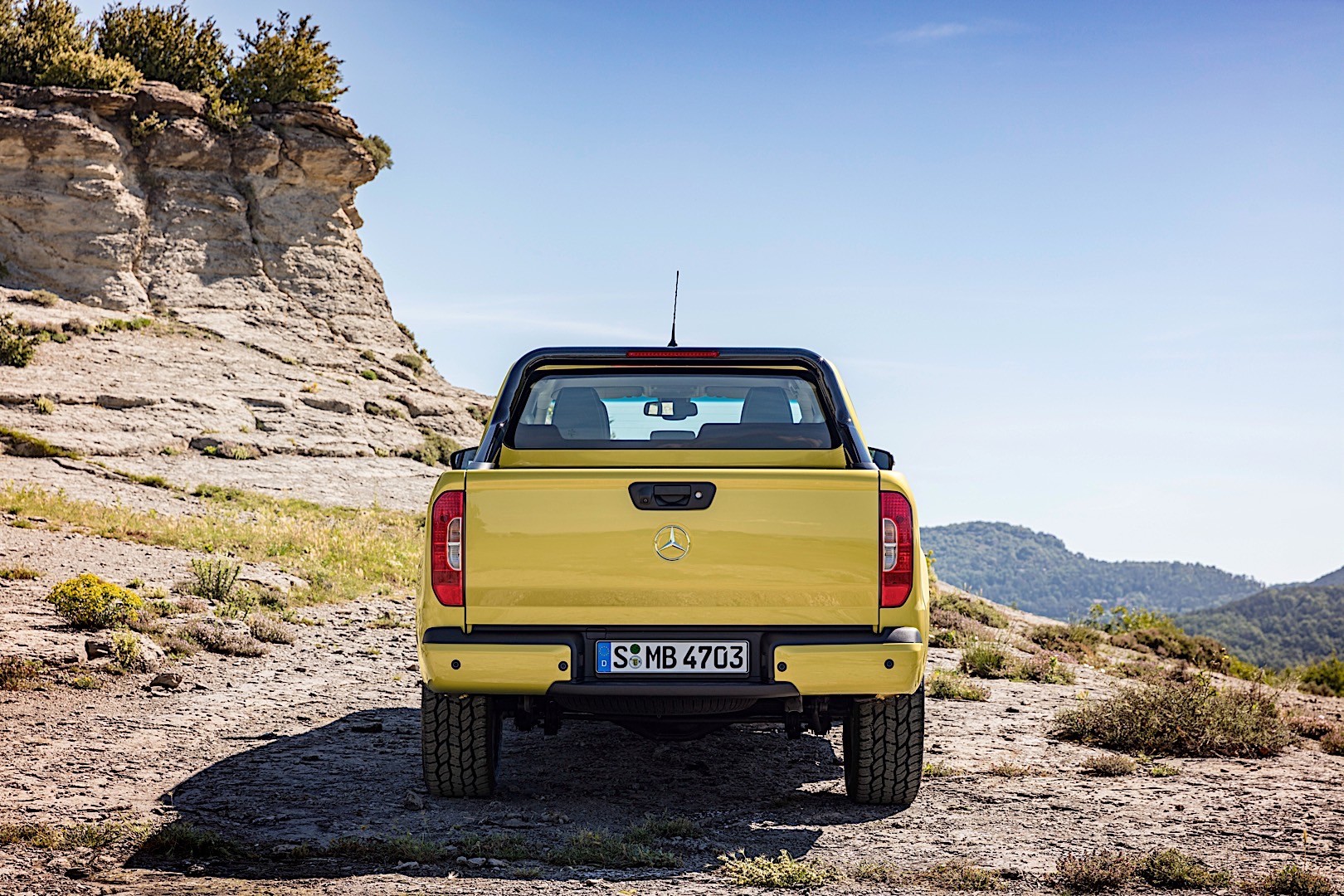 Mercedes Benz X-Class photo 36