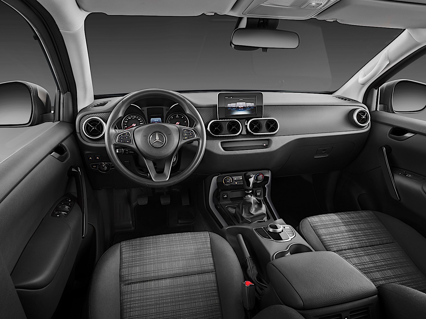 Mercedes Benz X-Class photo 75