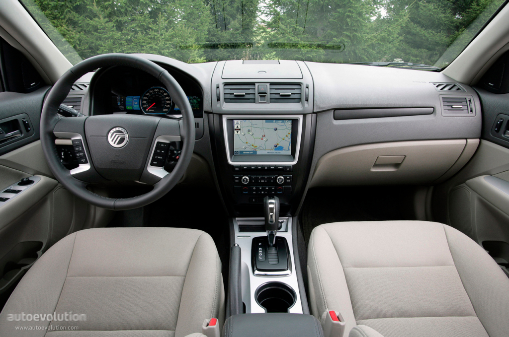 Mercury Milan photo 32