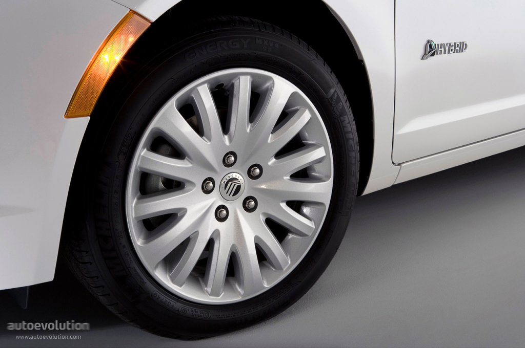 Mercury Milan photo 7