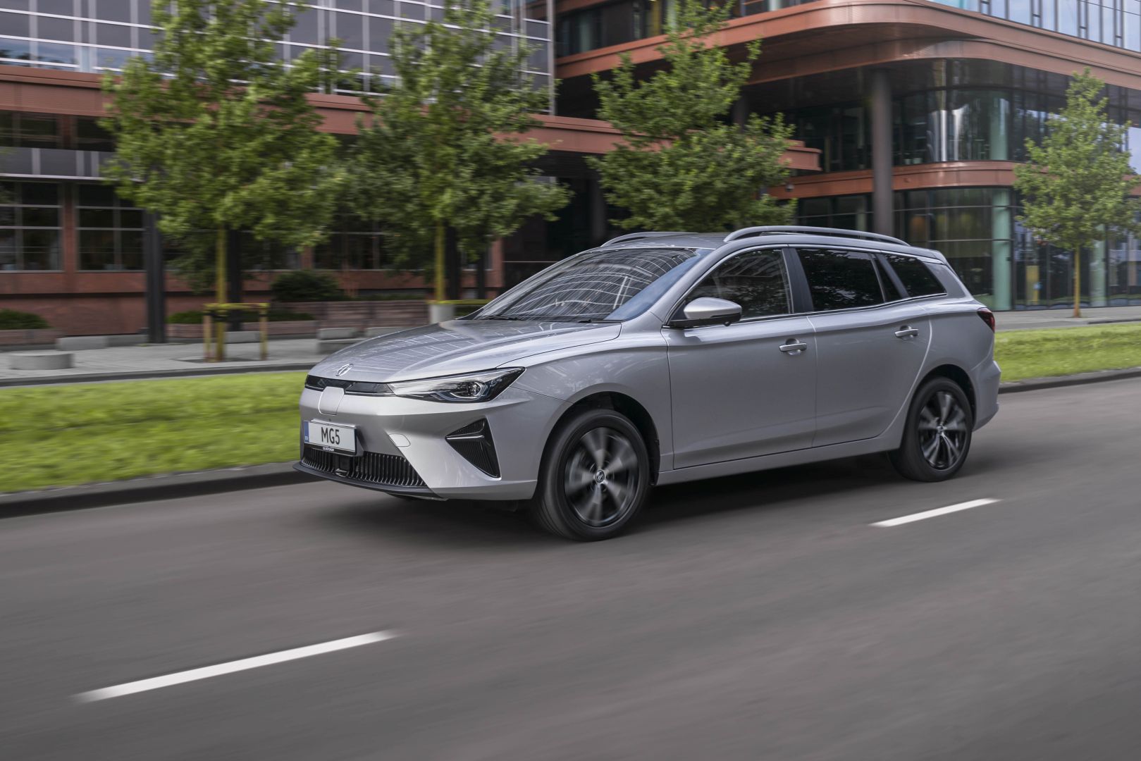 Mg Mg 5 photo 3