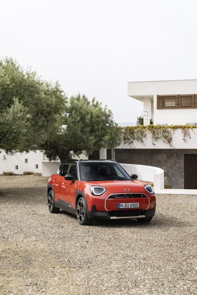 Mini Aceman photo 7