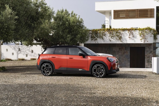 Mini Aceman photo 16