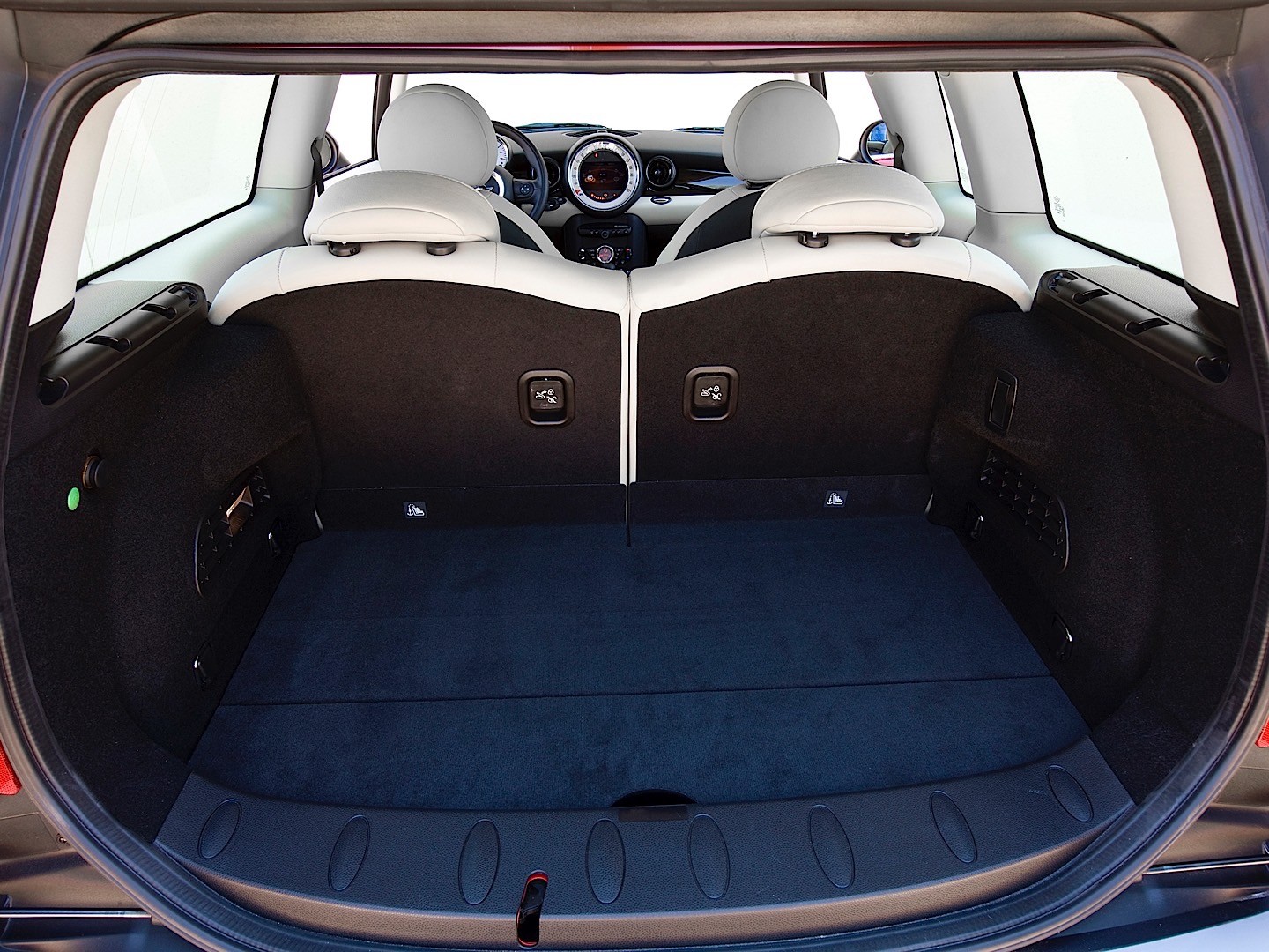 Mini Clubman photo 100