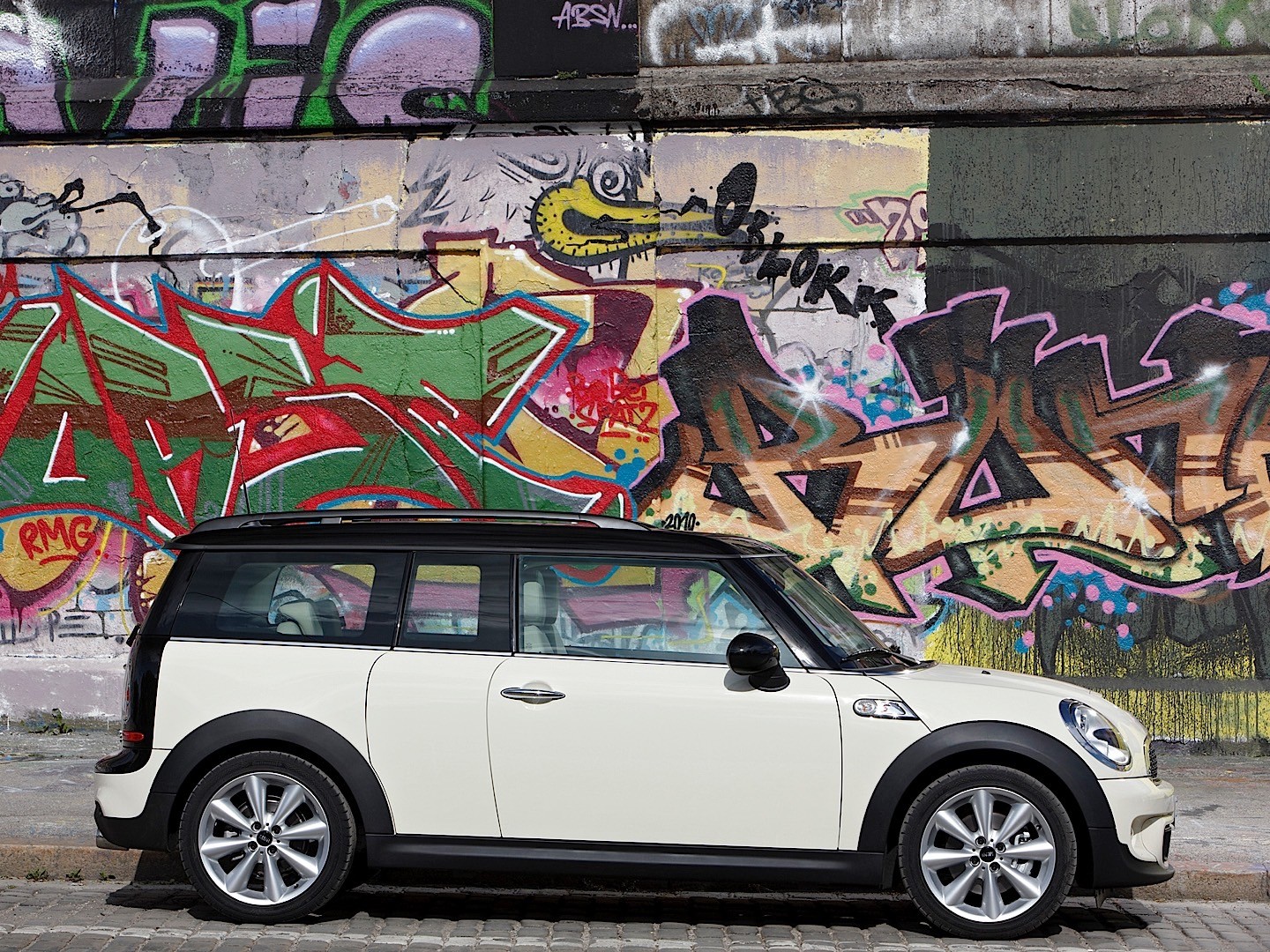 Mini Clubman photo 17