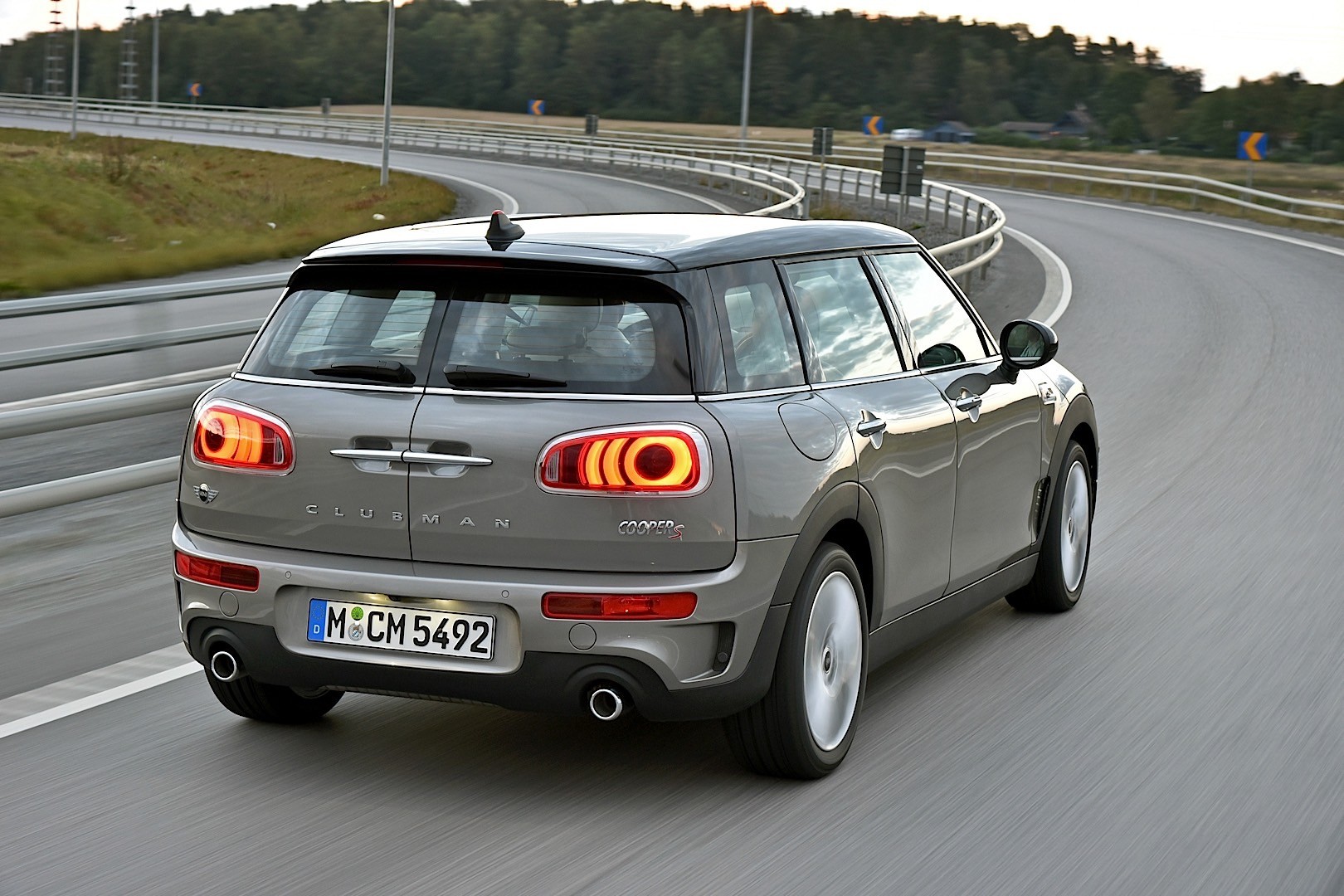 Mini Clubman photo 160