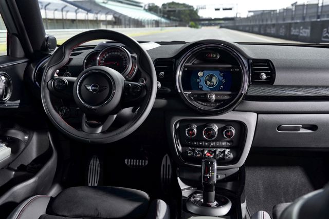 Mini Clubman photo 261