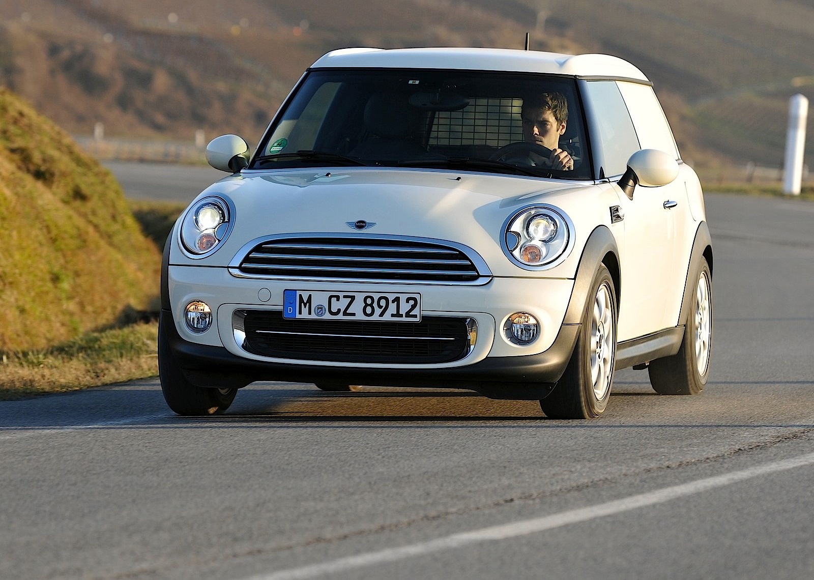 Mini Clubvan photo 6