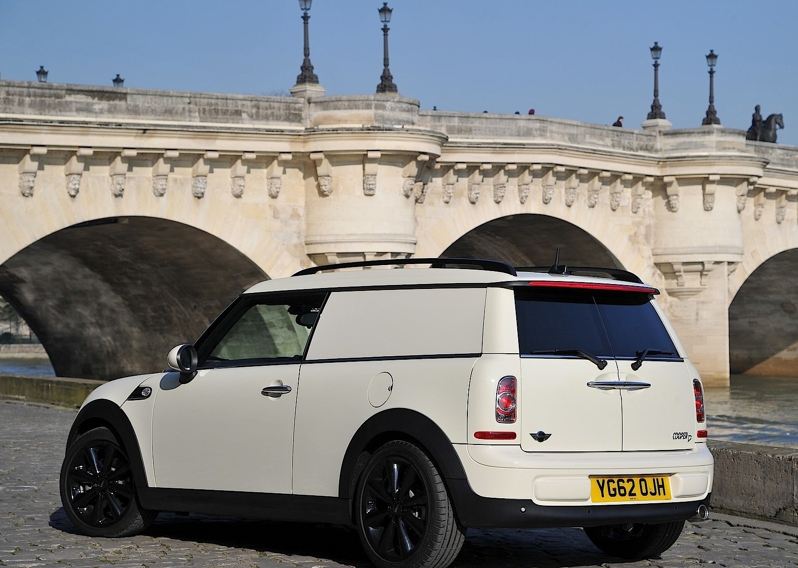 Mini Clubvan photo 14