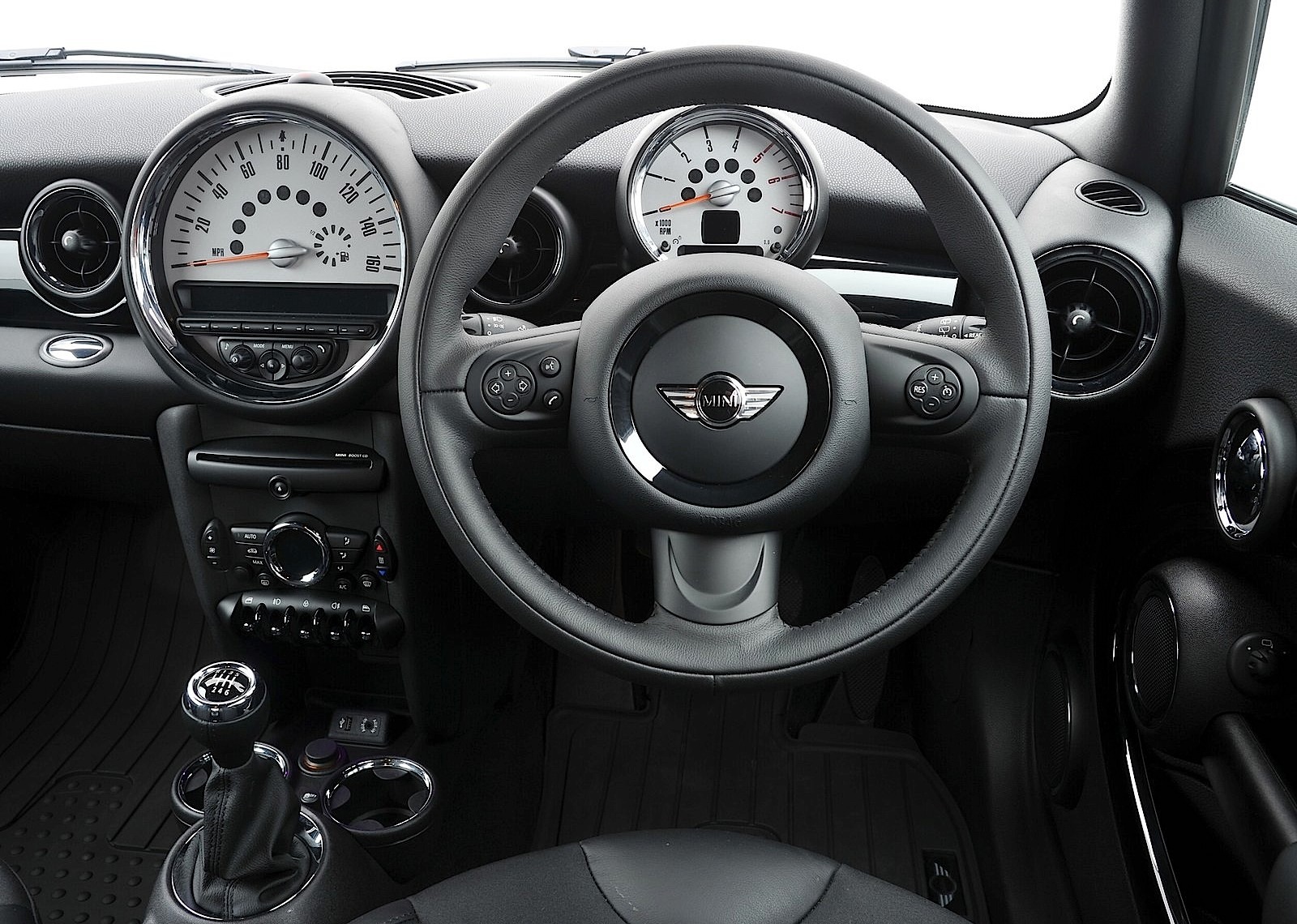 Mini Clubvan photo 60