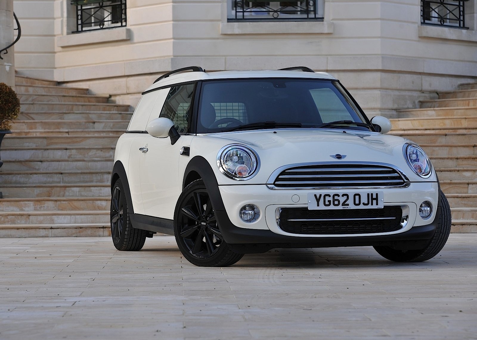 Mini Clubvan photo 22