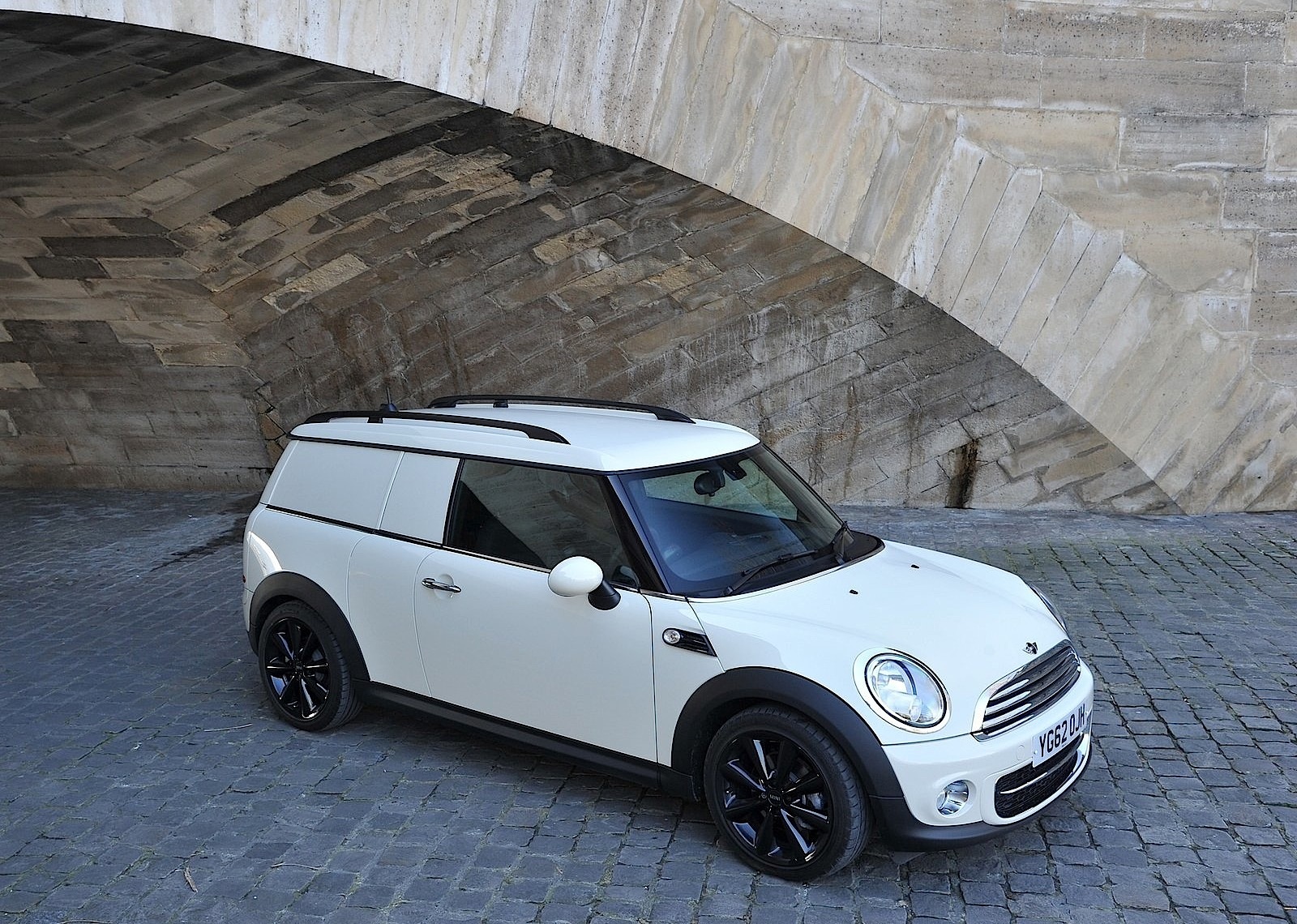 Mini Clubvan photo 26