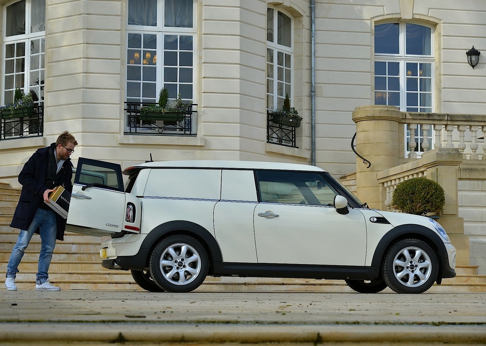 Mini Clubvan photo 41