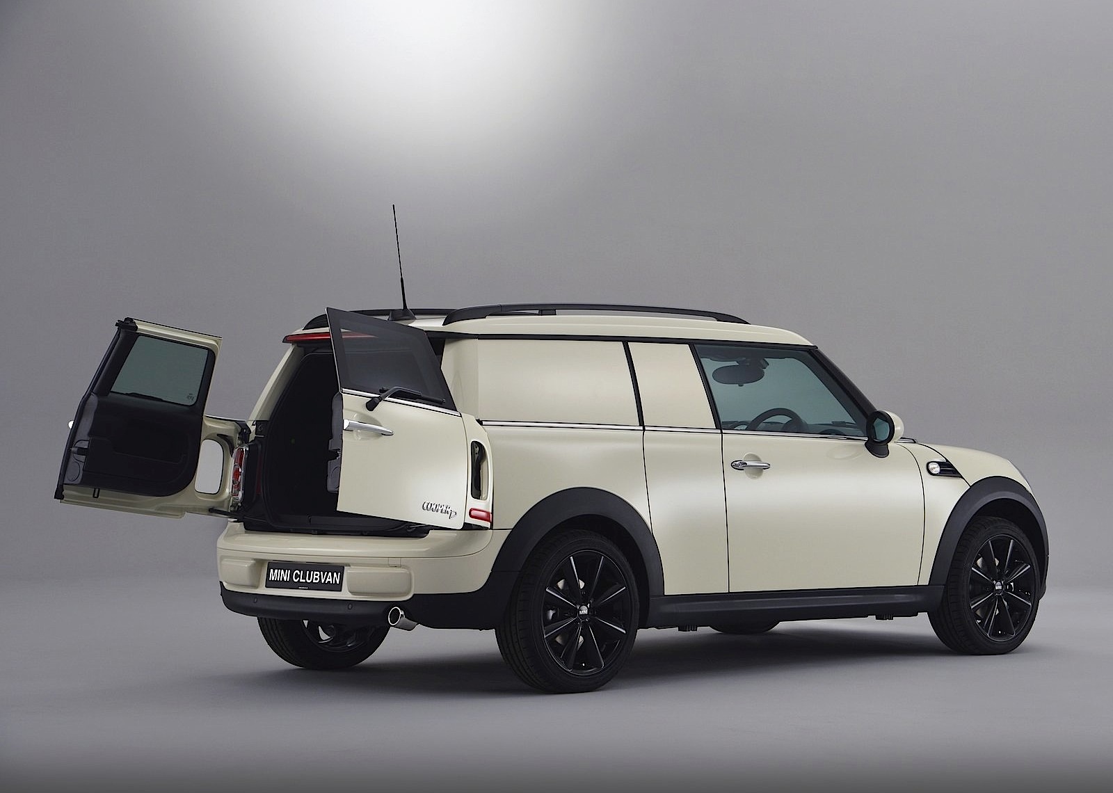 Mini Clubvan photo 56