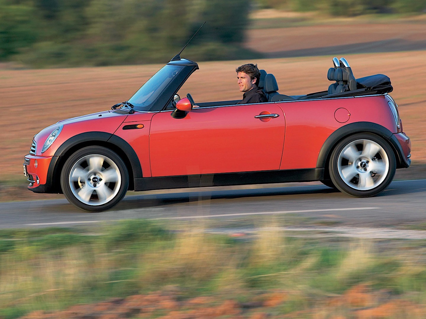 Mini Convertible photo 7