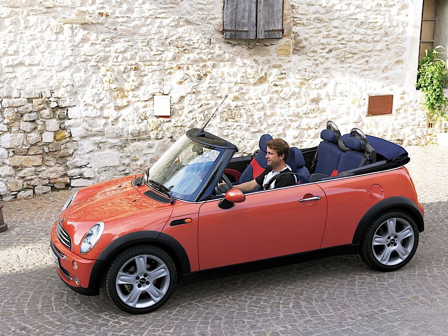 Mini Convertible photo 21