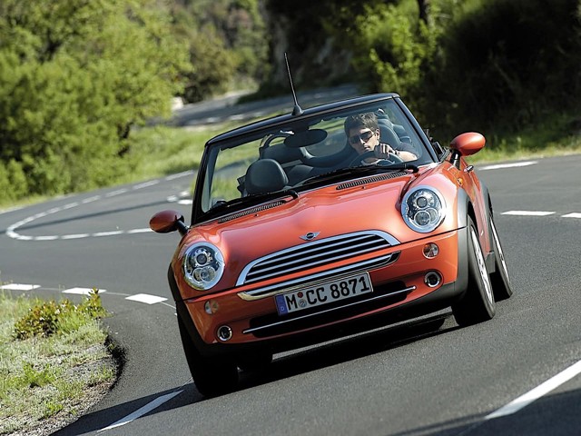 Mini Convertible photo 22