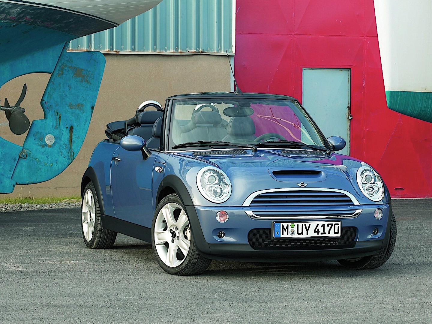Mini Convertible photo 25