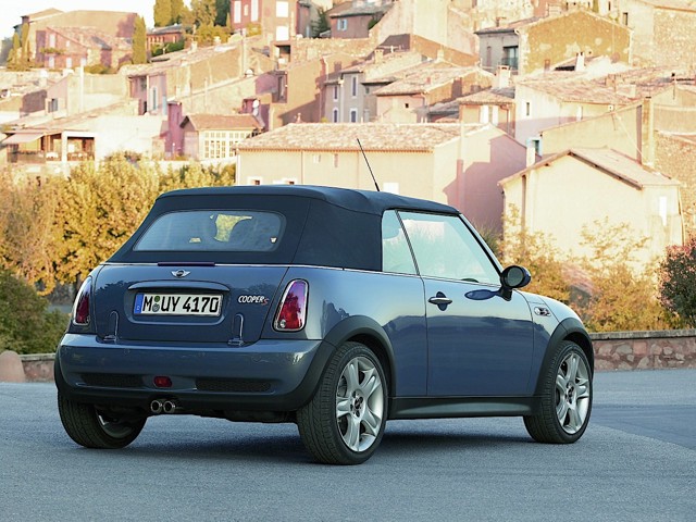 Mini Convertible photo 30