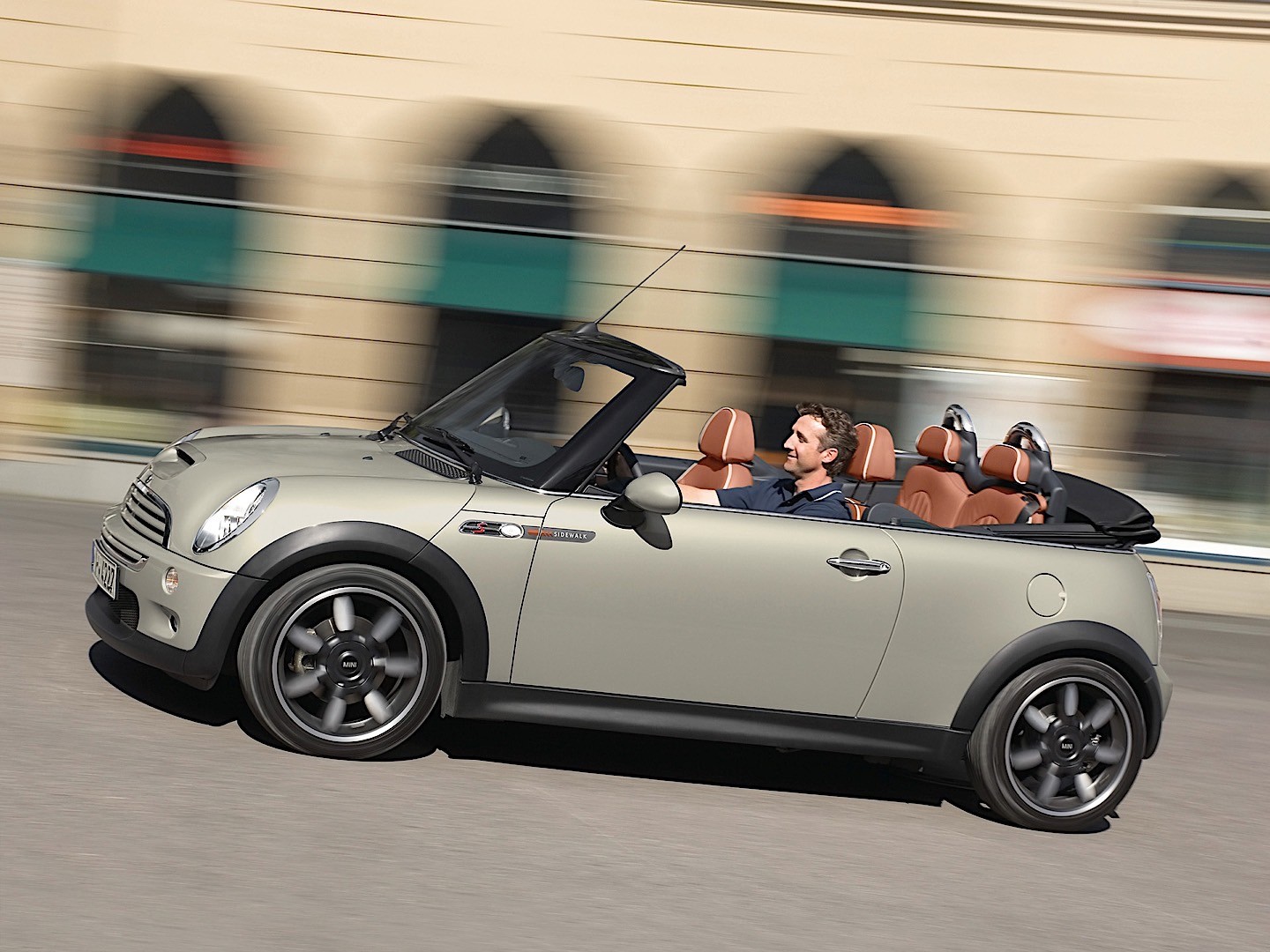 Mini Convertible photo 32