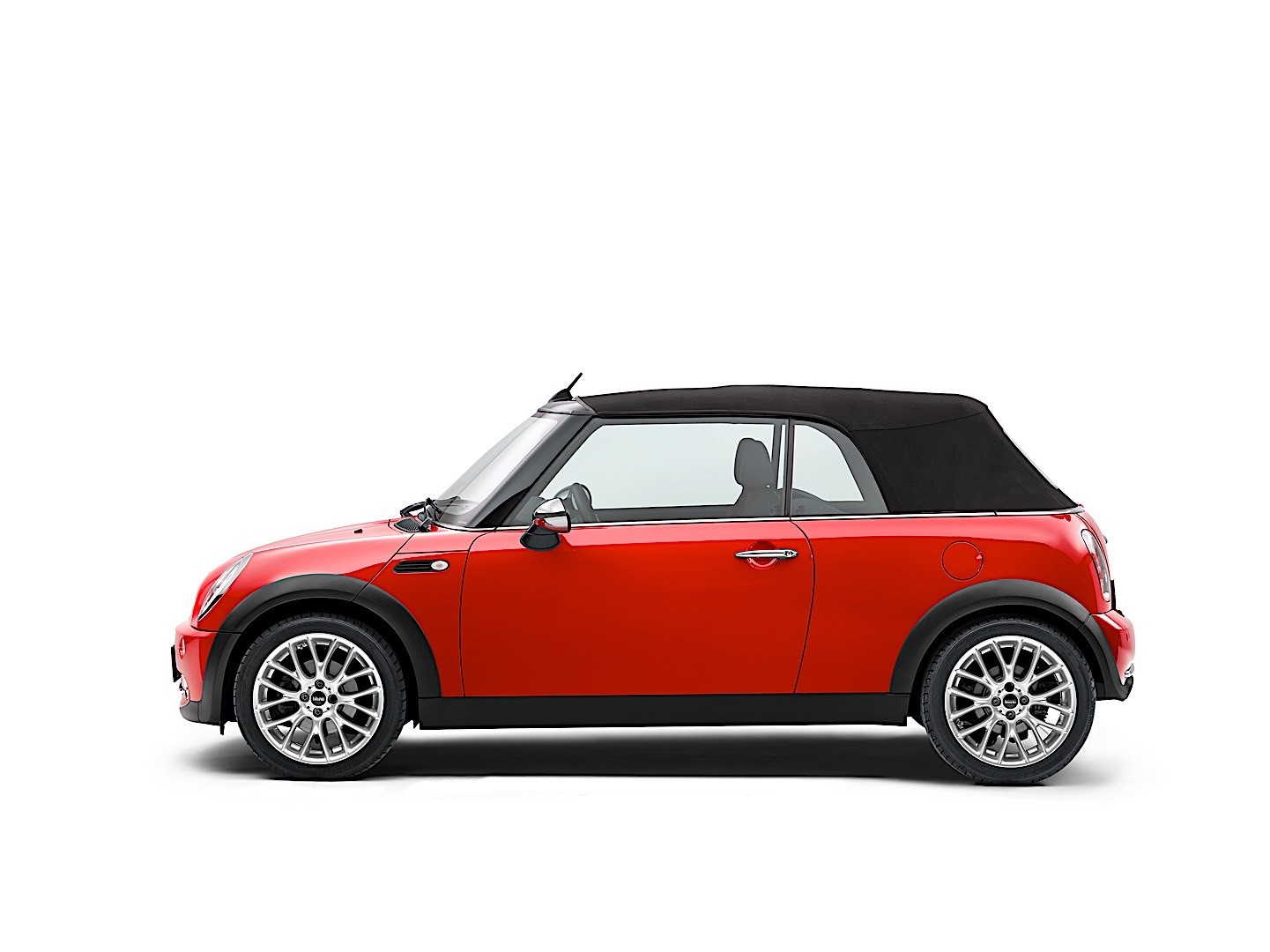 Mini Convertible photo 33
