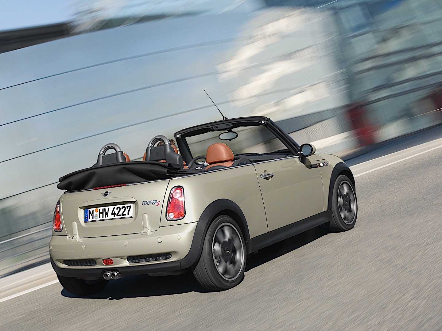 Mini Convertible photo 38
