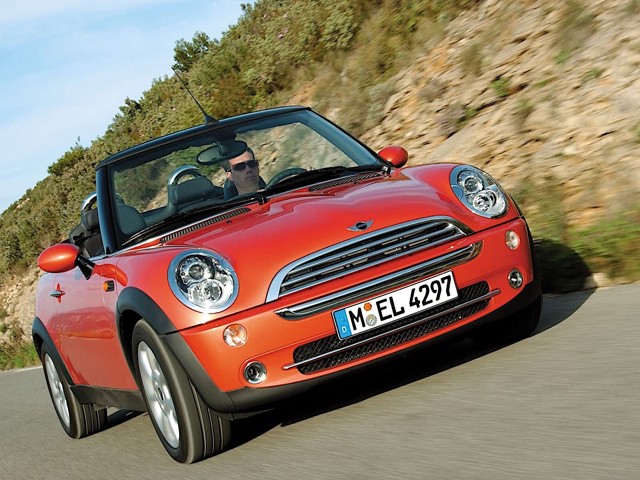 Mini Convertible photo 42