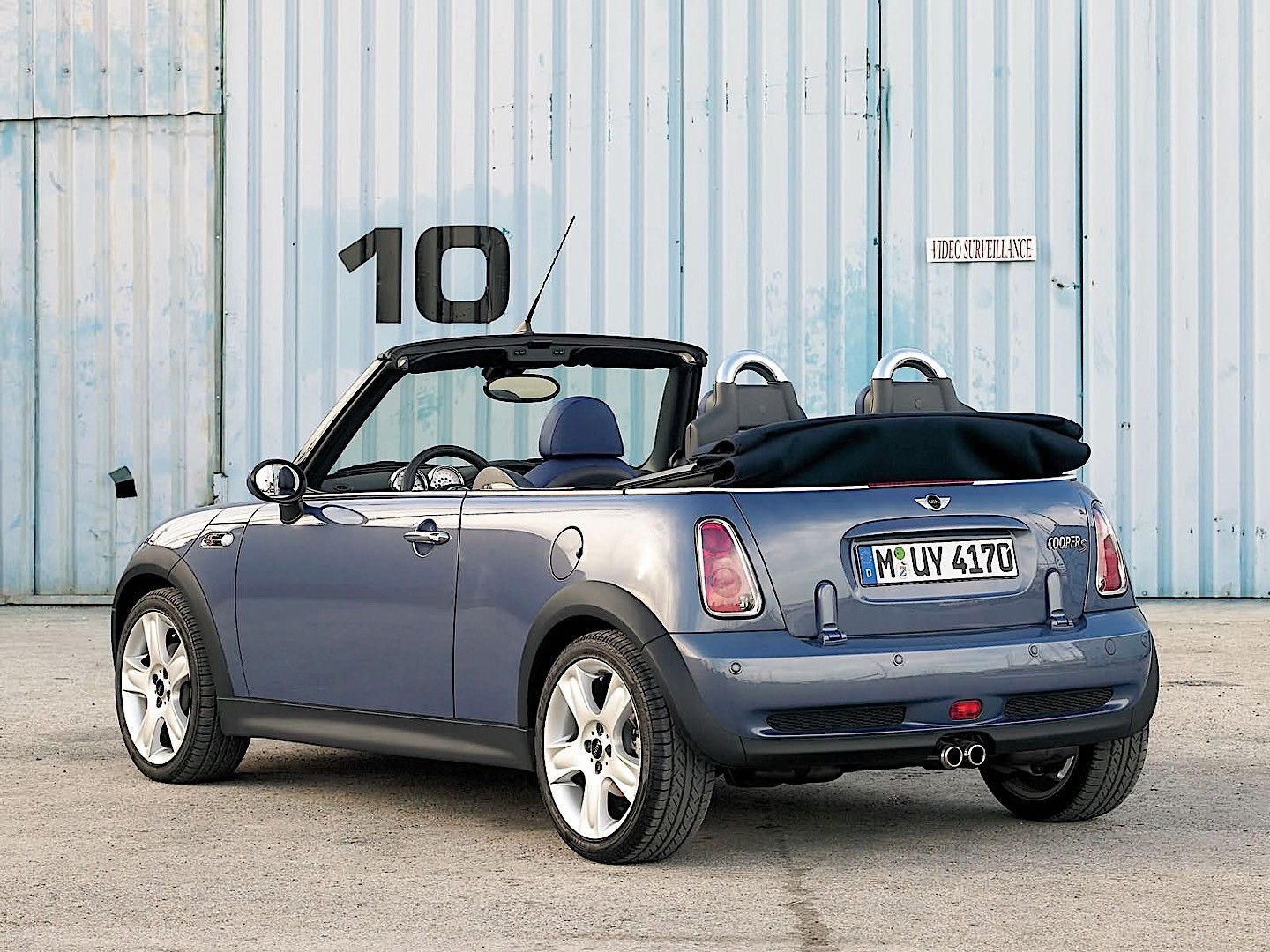 Mini Convertible photo 45