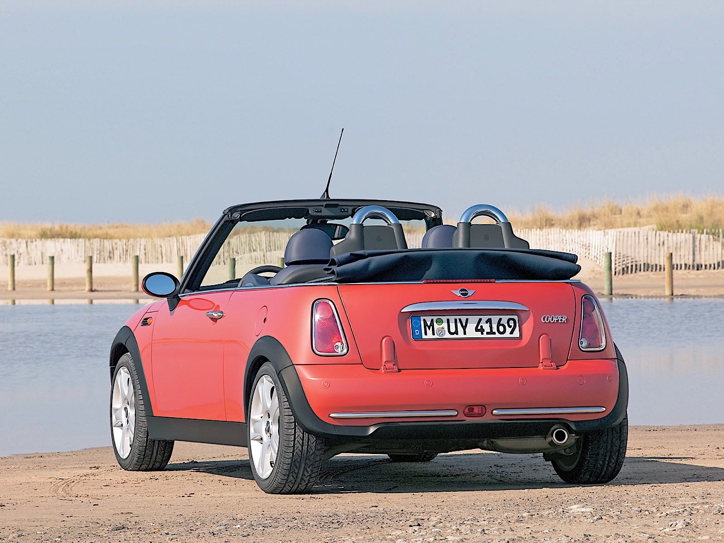 Mini Convertible photo 55